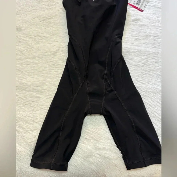 Speedo  women’s swimsuit - Picture 7 of 8